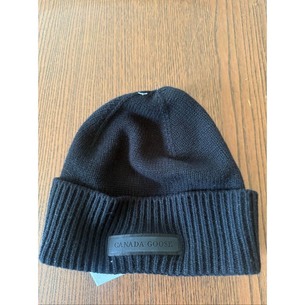 CANADA GOOSE WOOL KNIT BEANIE